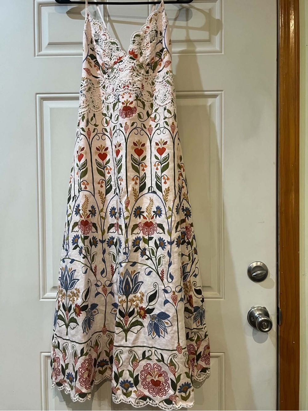 FARM Rio Cream Maxi Dress with Multicolor Floral Embroidery Size Medium - Picture 6 of 10